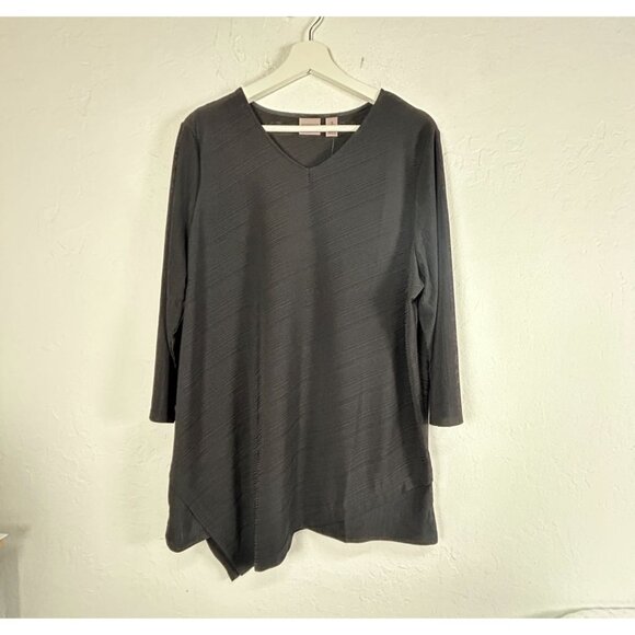 Chico's Easywear Crinkle Asymmetrical 3/4 Sleeve Tunic Top Size 3 Black New - Picture 1 of 8